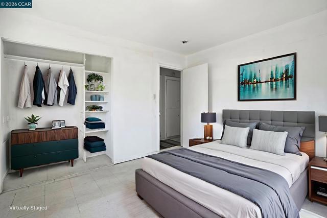 1990 Sunshine Dr, Concord CA: https://media.crmls.org/mediaz/555a6303-4ee6-4176-bff1-7cdbb75b683e.jpg