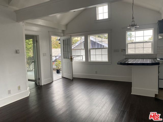 6640 Leland Way, Los Angeles CA: https://media.crmls.org/mediaz/555ab1c7-f511-4ea3-a0b2-7a8f0f7553a3.jpg