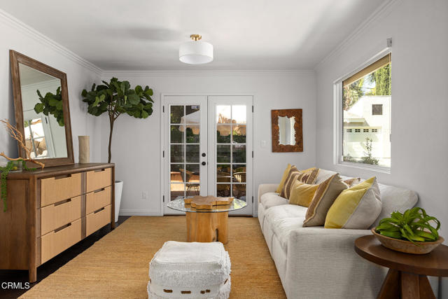 1601 El Rito Avenue, Glendale CA: https://media.crmls.org/mediaz/555ab802-daa9-4019-9269-33fb8b555812.jpg