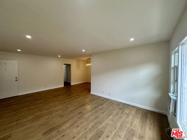 1114 S Sherbourne Drive, Los Angeles CA: https://media.crmls.org/mediaz/555ae9a5-6860-426e-80ec-51e35a4c7ecc.jpg