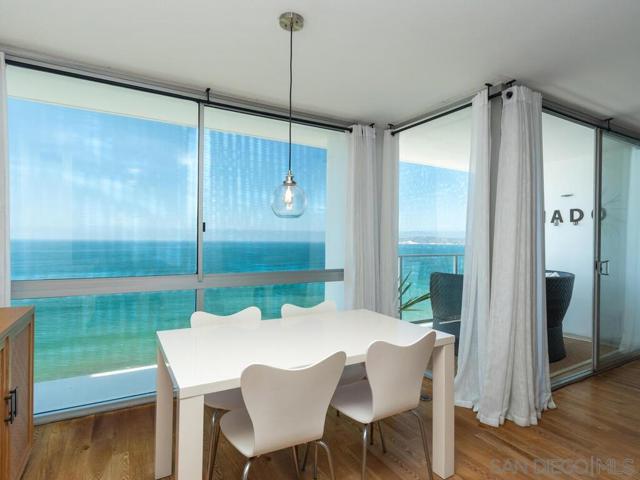 1760 Avenida del Mundo, Coronado CA: https://media.crmls.org/mediaz/555ba6f5-bbdd-4795-ad42-786dffc640ef.jpg