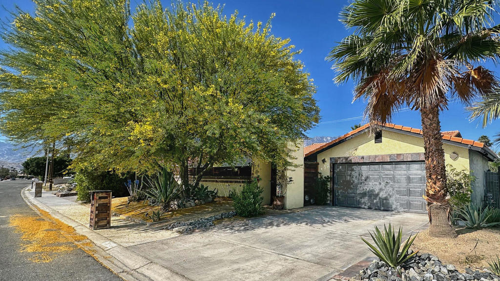 27205 Hombria Drive
