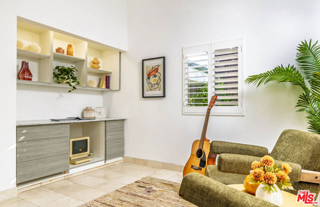 520 Barker Pass Road, Santa Barbara CA: https://media.crmls.org/mediaz/555ea9c7-6432-4ae8-8a29-9cf64bd97302.jpg