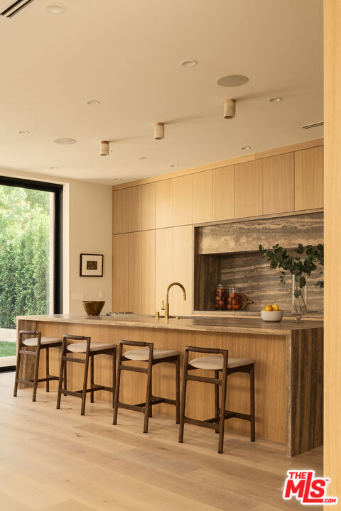 10346 Louisiana Avenue, Los Angeles CA: https://media.crmls.org/mediaz/55605f8e-714e-42da-ba75-cfc1990e9ef3.jpg
