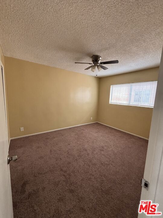 6015 10th Avenue, Los Angeles CA: https://media.crmls.org/mediaz/55606689-2283-4b30-8f48-7481c014e454.jpg