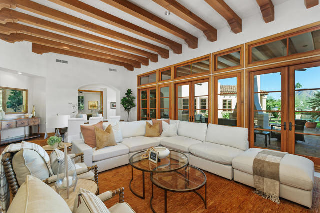 49260 Jfk Trail, Palm Desert CA: https://media.crmls.org/mediaz/55609f2c-ed20-41c1-b1d1-4ec2fc668289.jpg