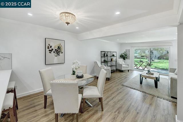1317 Stanley Dollar Dr, Walnut Creek CA: https://media.crmls.org/mediaz/55610744-87c9-4125-849c-cfc733df8ec5.jpg