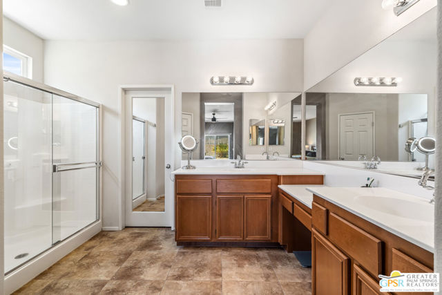 1238 Vista Sol, Palm Springs CA: https://media.crmls.org/mediaz/55615dbf-35e4-4b7d-8084-54d5725965e6.jpg