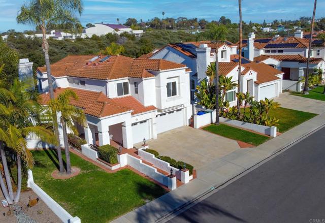 Detail Gallery Image 11 of 30 For 4918 Amador Dr, Oceanside,  CA 92056 - 5 Beds | 3/1 Baths