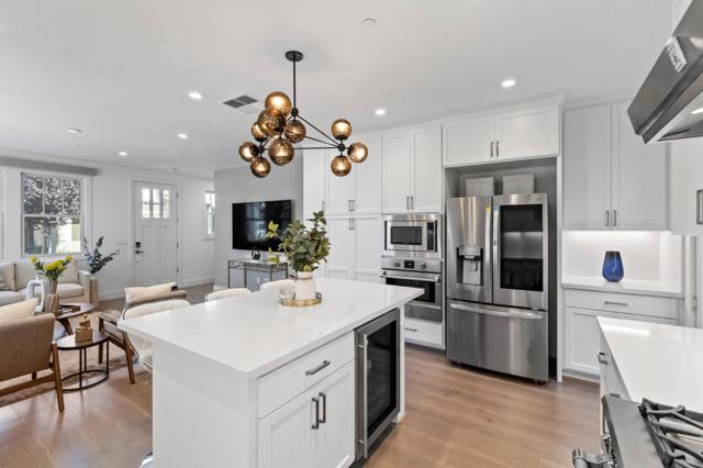 18855 Montalvo Oaks Circle, Los Gatos CA: https://media.crmls.org/mediaz/5561a423-4411-4f1f-a787-1f680a1aa417.jpg