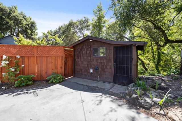 19940 Oakmont Drive, Los Gatos CA: https://media.crmls.org/mediaz/5562aa6d-c847-4cbc-adf4-e4d7abfcef23.jpg