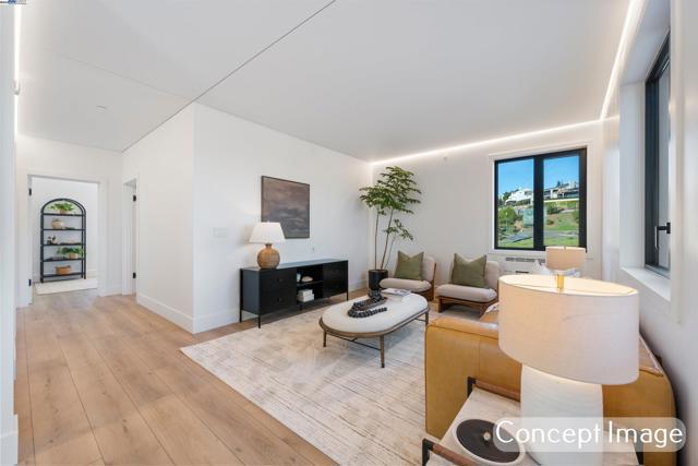 22001 Hoffman Way, Castro Valley CA: https://media.crmls.org/mediaz/55635d45-9cc7-462c-b23d-10631aab5725.jpg