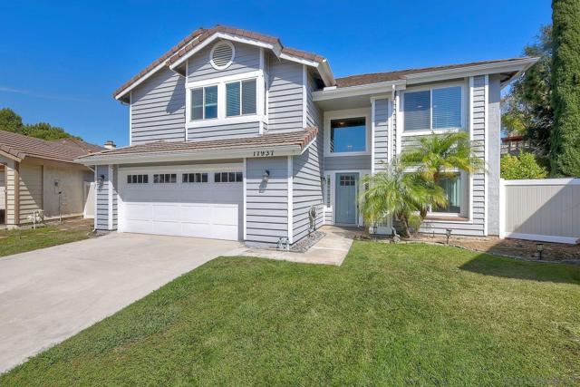 17937 Myrica Ln, San Diego CA: https://media.crmls.org/mediaz/5564c811-bd08-4e44-9203-93670229cbac.jpg