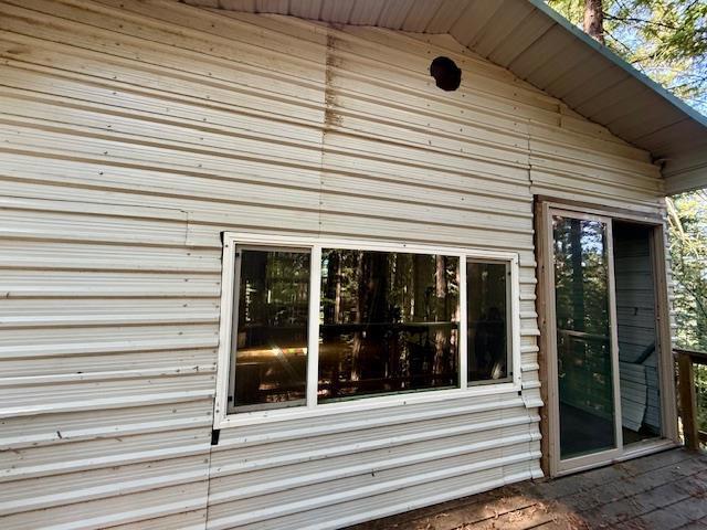 7175 Redwood Retreat Road, Gilroy CA: https://media.crmls.org/mediaz/55653eab-4876-45b7-a8ac-5f9ea1bd86c9.jpg