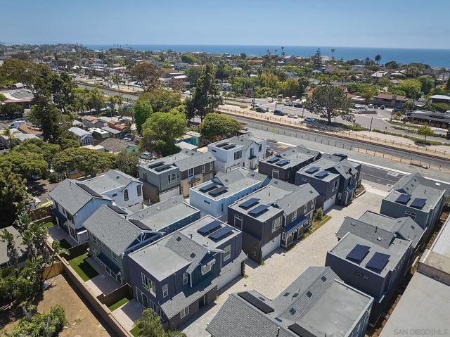 563 N Vulcan Ave, Encinitas CA: https://media.crmls.org/mediaz/55657d5c-32a6-41b5-9df7-dd30b135d5e4.jpg