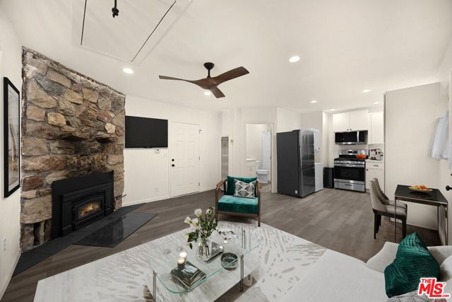 23899 Pioneer Camp Road, Crestline CA: https://media.crmls.org/mediaz/55665a5a-1f24-4a68-8efa-d391dd3c1e77.jpg
