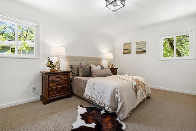 2085 Edgewood Road, Redwood City CA: https://media.crmls.org/mediaz/55673a11-0cf7-465e-bae6-aebe684925c8.jpg