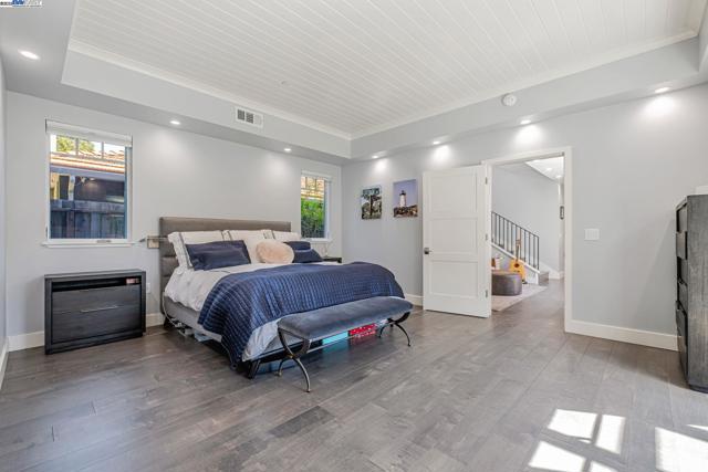 375 Hillview Dr, Fremont CA: https://media.crmls.org/mediaz/55674922-d927-4313-8cac-c9df4bfa808b.jpg