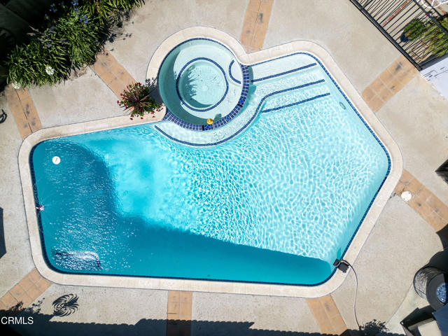 1584 Prima Ct, Camarillo CA: https://media.crmls.org/mediaz/55679fa6-0d78-416e-ad86-e169412244fe.jpg