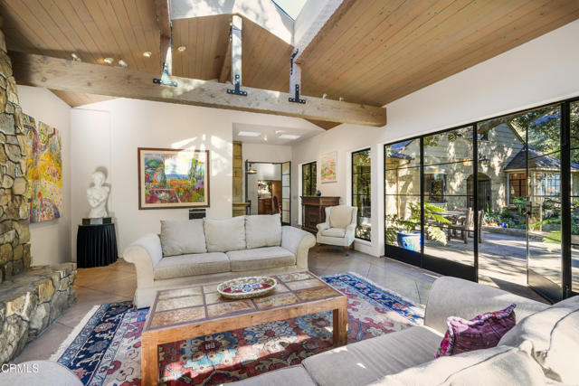 12615 Koenigstein Road, Santa Paula CA: https://media.crmls.org/mediaz/5567b319-28ec-4878-a125-98b73b5badce.jpg