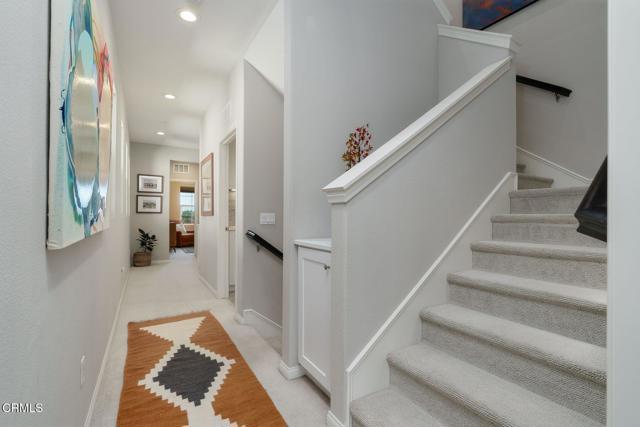 190 Chickasaw Street, Ventura CA: https://media.crmls.org/mediaz/5567fdee-867a-484e-8d54-e1ee99dd8a11.jpg