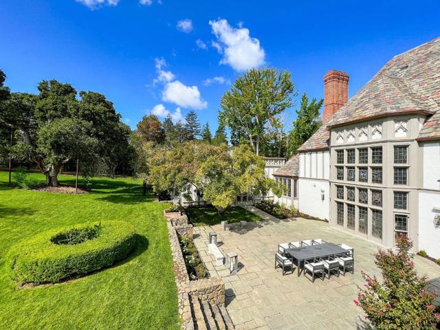 85 Fagan Drive, Hillsborough CA: https://media.crmls.org/mediaz/55684b4f-b929-42de-8e19-9e2026ff6790.jpg