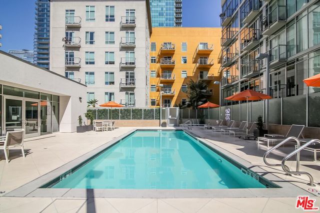 645 W 9th Street, Los Angeles CA: https://media.crmls.org/mediaz/5568963d-8b39-4946-a181-df8a1c7fcec2.jpg