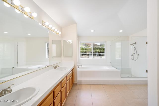 751 Trousdale Street, Oak Park CA: https://media.crmls.org/mediaz/5568e511-0cdf-4348-a160-1caba4b15310.jpg