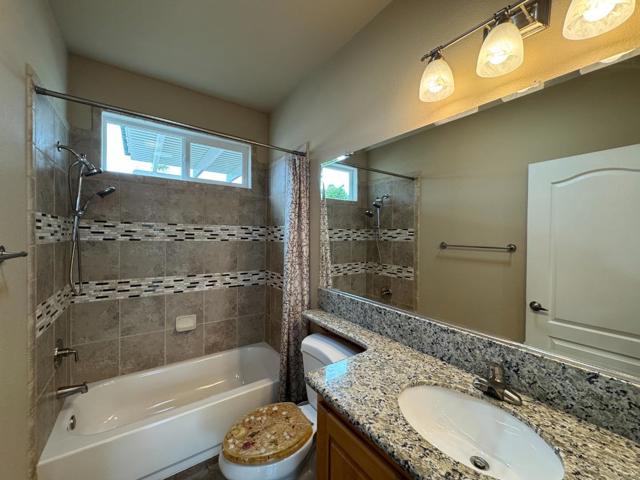 73 Sailfish Court, Half Moon Bay CA: https://media.crmls.org/mediaz/55691902-3272-438b-b34a-a7a93659147e.jpg