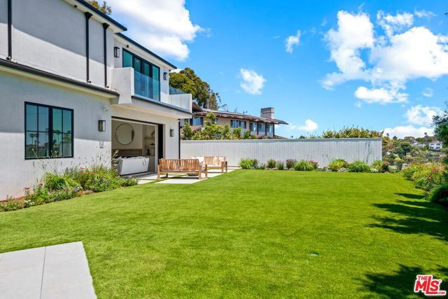 Drew Fenton | 15856 Seabec Circle Pacific Palisades CA | MLS: 6737655