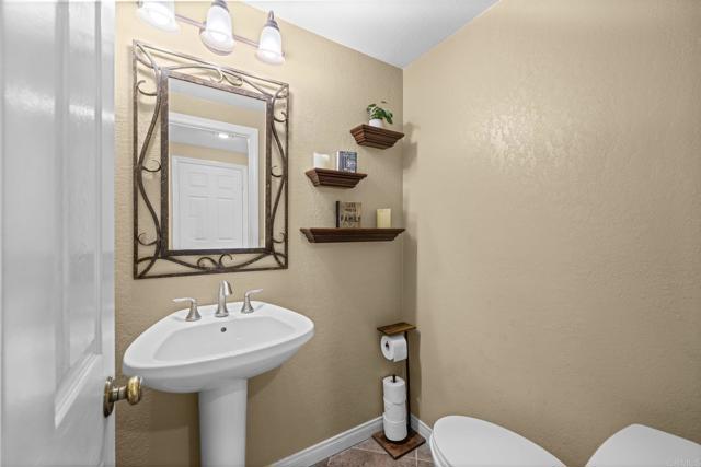 10965 Elderwood Ct, Scripps Miramar CA: https://media.crmls.org/mediaz/5569e089-e21c-44f7-99ba-30ab8b632e33.jpg