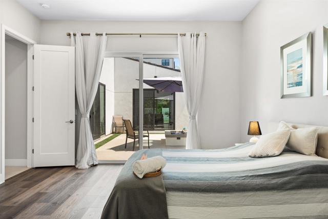 5347 Morning Sage Way, San Diego CA: https://media.crmls.org/mediaz/556a84ab-4126-40b8-8c4f-fe303325bc17.jpg