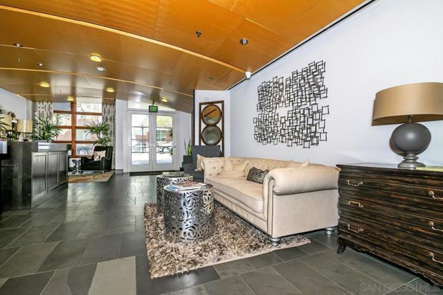 877 Island Ave, San Diego CA: https://media.crmls.org/mediaz/556afaa2-e769-4800-9e86-d17b0432381c.jpg