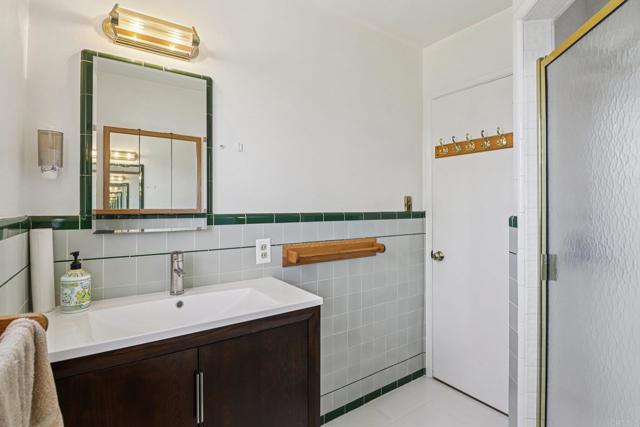 Detail Gallery Image 27 of 70 For 2397 Mira Sol Dr, Vista,  CA 92084 - 3 Beds | 2 Baths