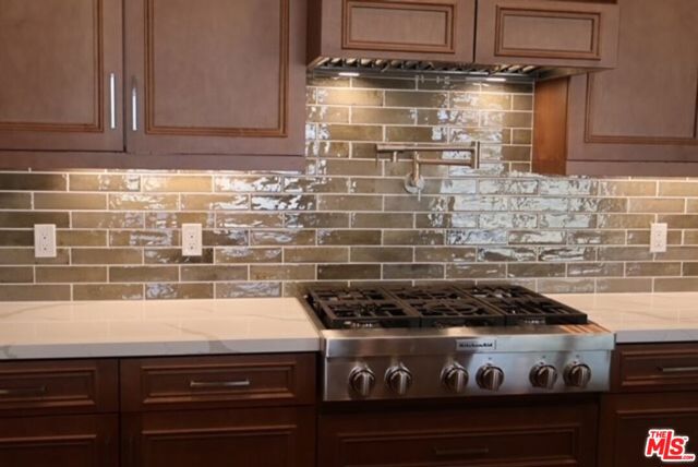 3719 Pathway Court, Bakersfield CA: https://media.crmls.org/mediaz/556b8023-830e-4a9f-a22e-40dca9f23f22.jpg