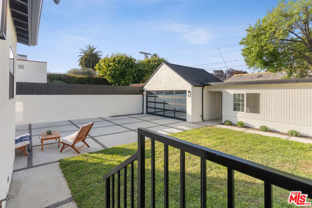 2242 Camden Avenue, Los Angeles, California 90064, 4 Bedrooms Bedrooms, ,3 BathroomsBathrooms,Single Family Residence,For Sale,Camden,24405955