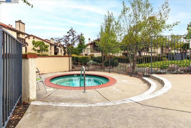 14630 Outrigger Dr., San Leandro CA: https://media.crmls.org/mediaz/556be68d-54d1-43de-b295-52a68a02cba7.jpg