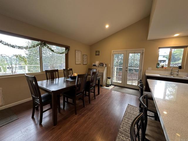 Home for Sale in Lakeside