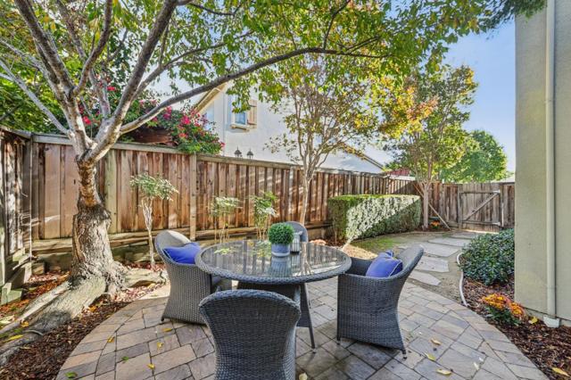 34103 Zaner Way, Union City CA: https://media.crmls.org/mediaz/556bfec3-1c80-4915-b278-54b8bda49369.jpg