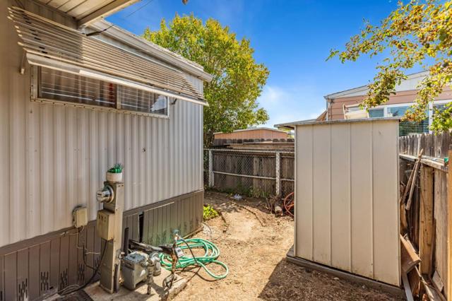500 W 10 Street, Gilroy CA: https://media.crmls.org/mediaz/556c2399-b5a3-43a5-abf7-44225358479d.jpg
