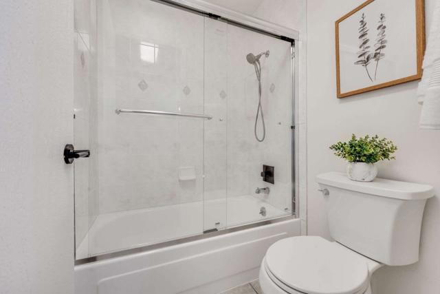 99 E Middlefield Road, Mountain View CA: https://media.crmls.org/mediaz/556edff9-7499-4e23-bab9-d63972e43c94.jpg