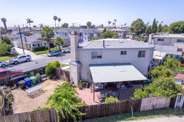 4643 Cherokee Avenue, San Diego CA: https://media.crmls.org/mediaz/556f266a-e955-4543-b608-d1769cd2a5d1.jpg