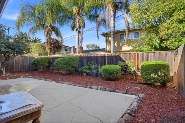 503 W Fox Court, Redwood City CA: https://media.crmls.org/mediaz/556f326a-d6e5-493e-bb6f-76a90b0cef91.jpg