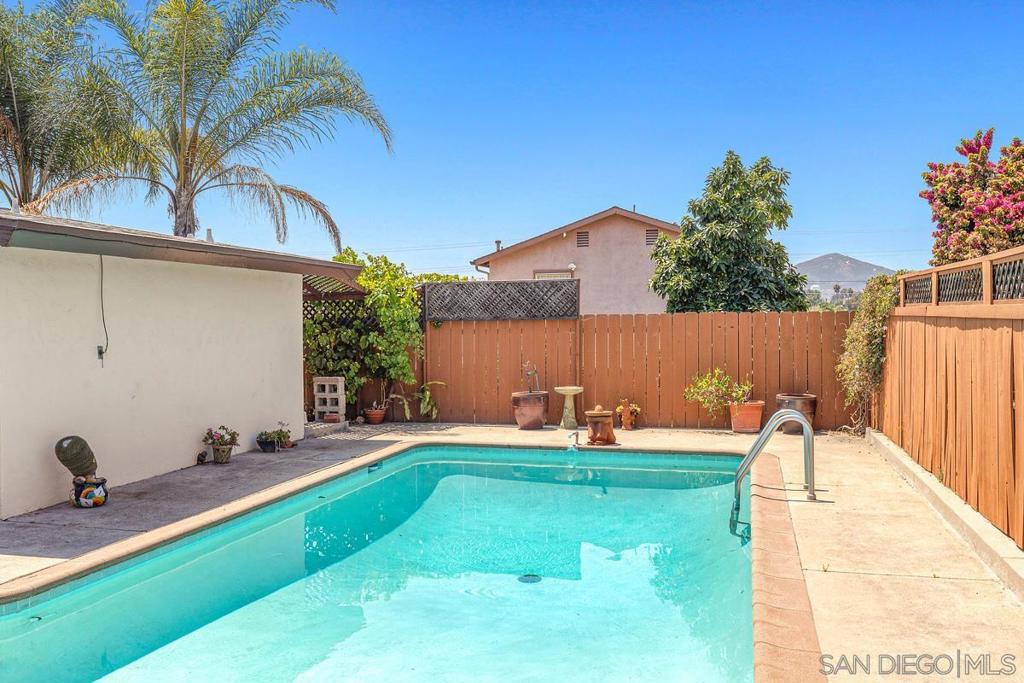 MLS #240021566SD image #23