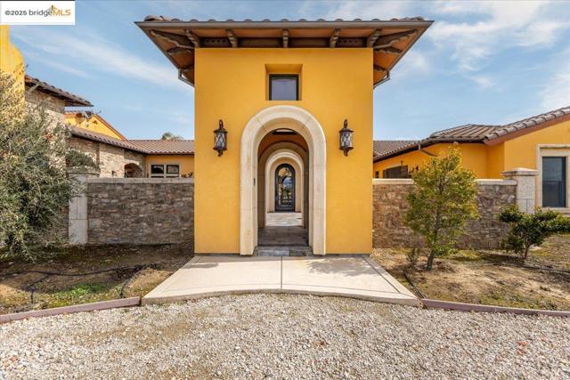 3600 Byer Rd, Byron CA: https://media.crmls.org/mediaz/556fe7c8-78ee-46e8-82ae-af7d0cab8d66.jpg