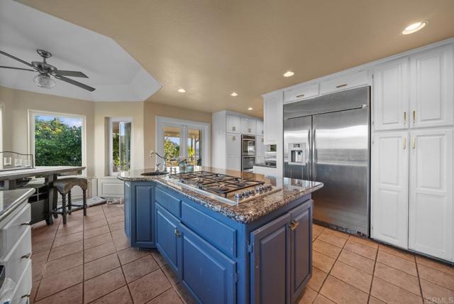 Image 19 of 74 For 46366 Sandia Creek Drive