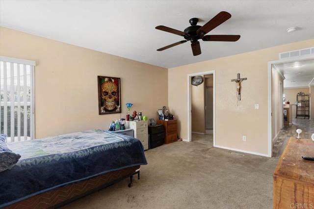 718 Sycamore Avenue, Vista CA: https://media.crmls.org/mediaz/5570403b-026a-4d8d-8d21-fe8982f0ba9d.jpg