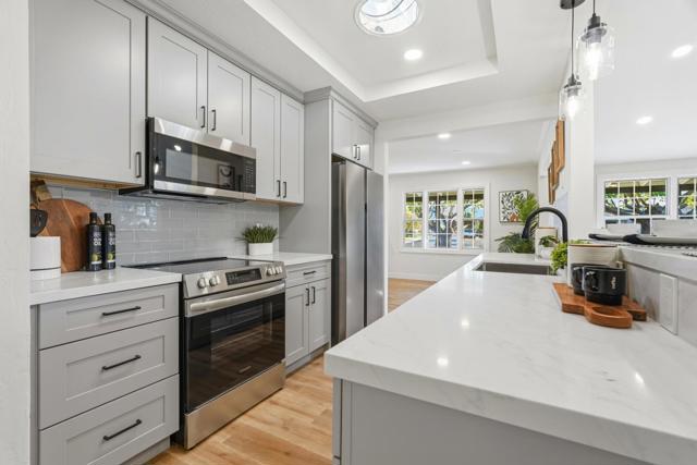 605 Corliss Way, Campbell CA: https://media.crmls.org/mediaz/5571a1e5-8899-424e-8e52-36ac6c08c8ef.jpg