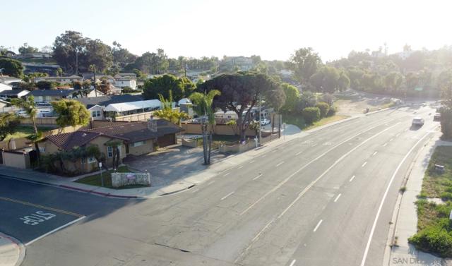 68 E Bonita Rd, Chula Vista CA: https://media.crmls.org/mediaz/55723387-02b4-4728-ab97-6906e3bfe62b.jpg