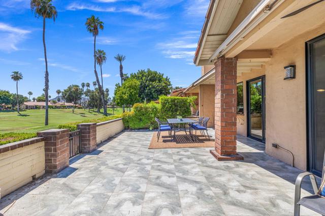 282 Serena Drive, Palm Desert, CA 92260
